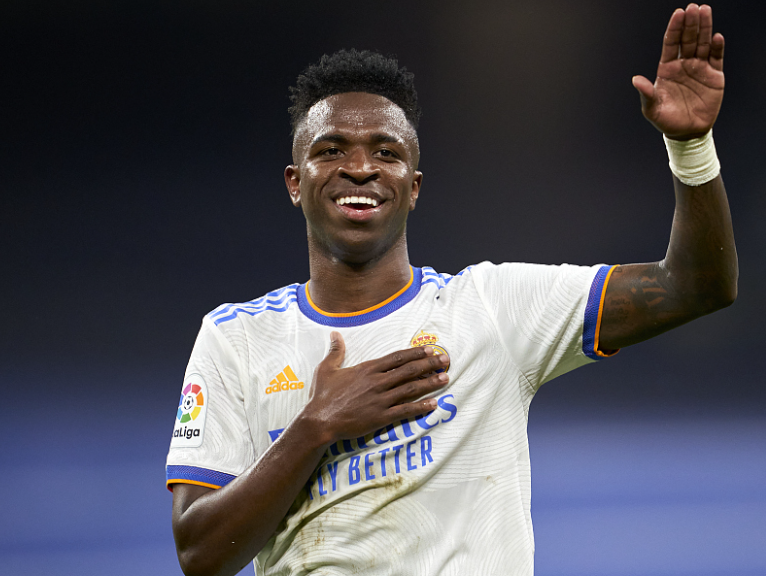 西班牙國家德比皇馬奏凱:維尼修斯賽后談勝負感悟與球迷致意