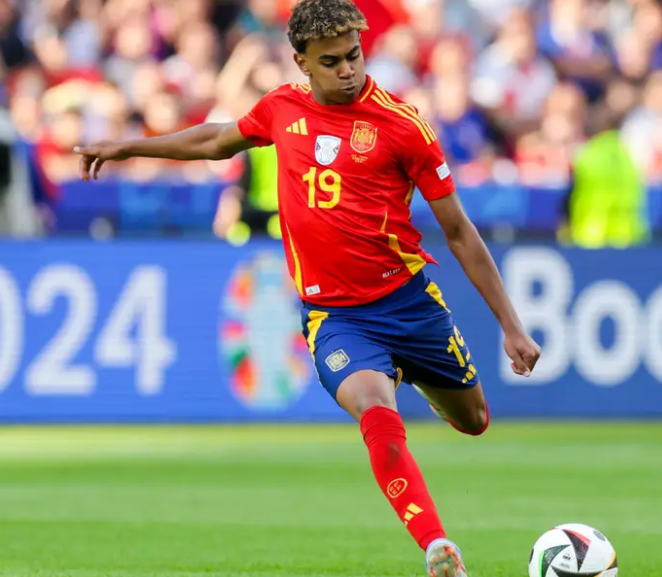 國家德比皇馬凱旋:龍塞羅剖析勝利根源與賽場風云